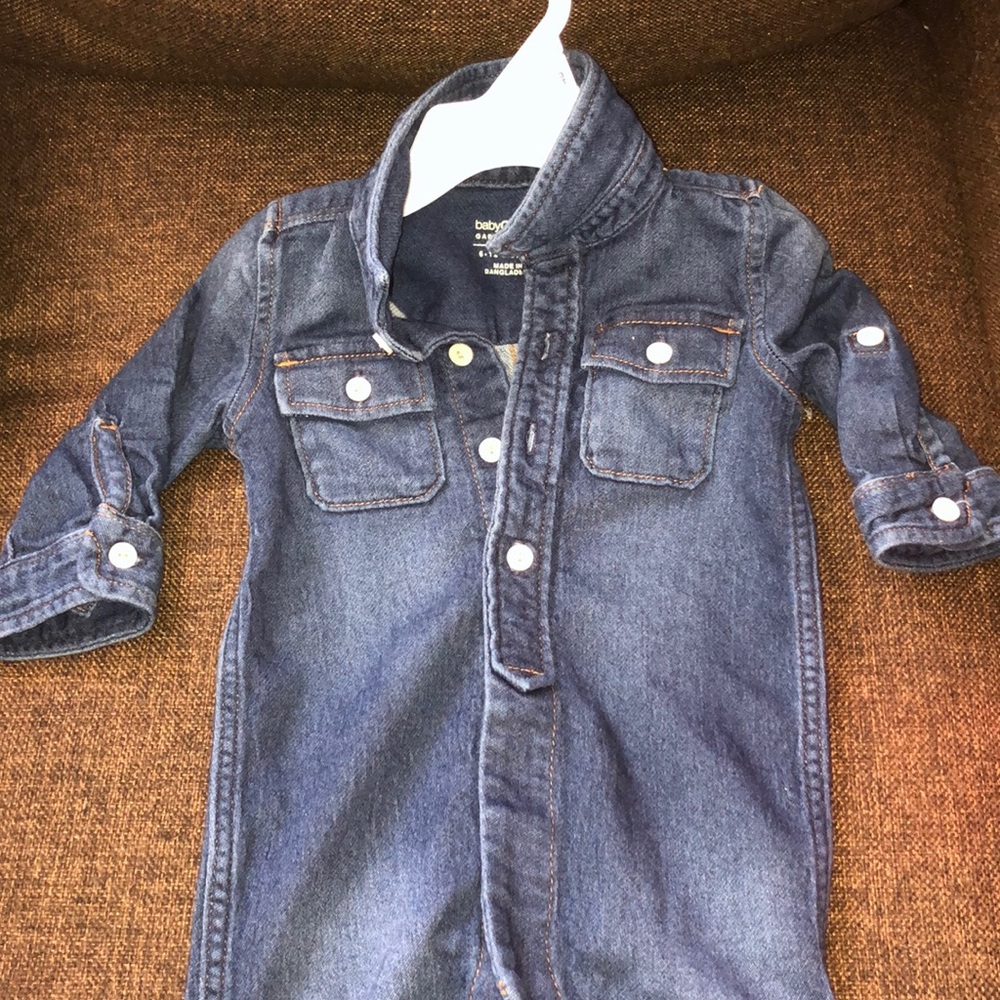 Baby gap romper